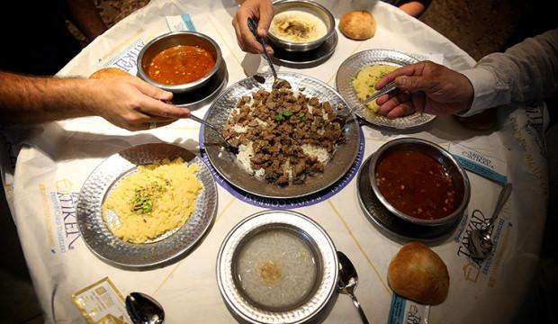 D&uuml;ğ&uuml;n yemeklerinde yaz hareketliliği: Kişi başı men&uuml; fiyatları belli oldu