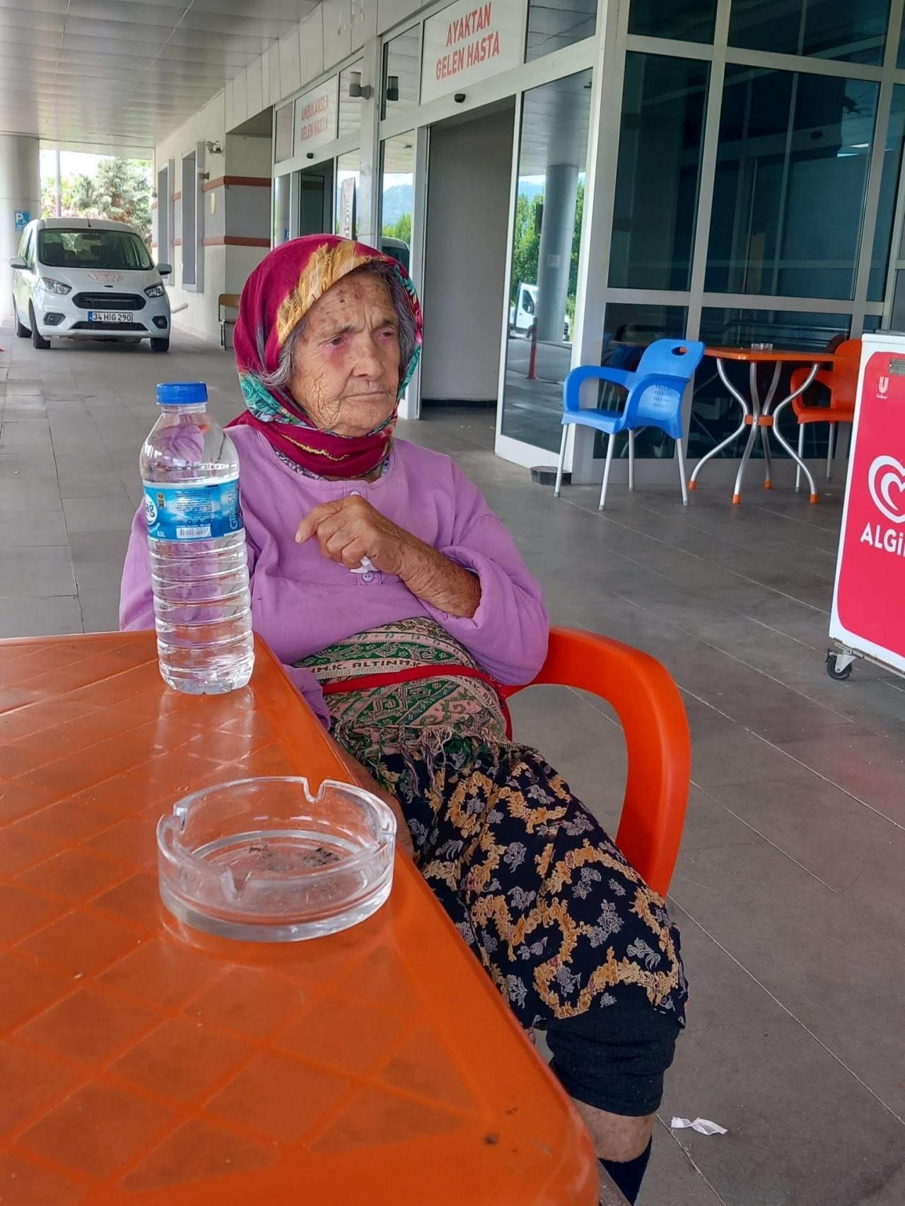 92 yaşındaki Ayşe İmat, ormanlık alanda ölü bulundu.