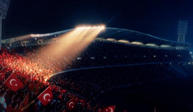 AK Parti&rsquo;den Mill&icirc; Takım ve taraftarlara hediye şarkı