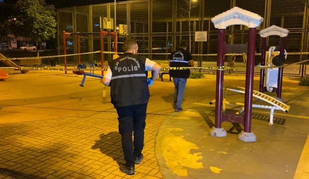 &Ccedil;ocuk parkında pompalı t&uuml;fekle dehşet sa&ccedil;tılar: 10 yaralı!