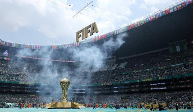 Futbol ş&ouml;leni başladı! D&uuml;nya Kupası a&ccedil;ılışında g&ouml;rkemli t&ouml;ren