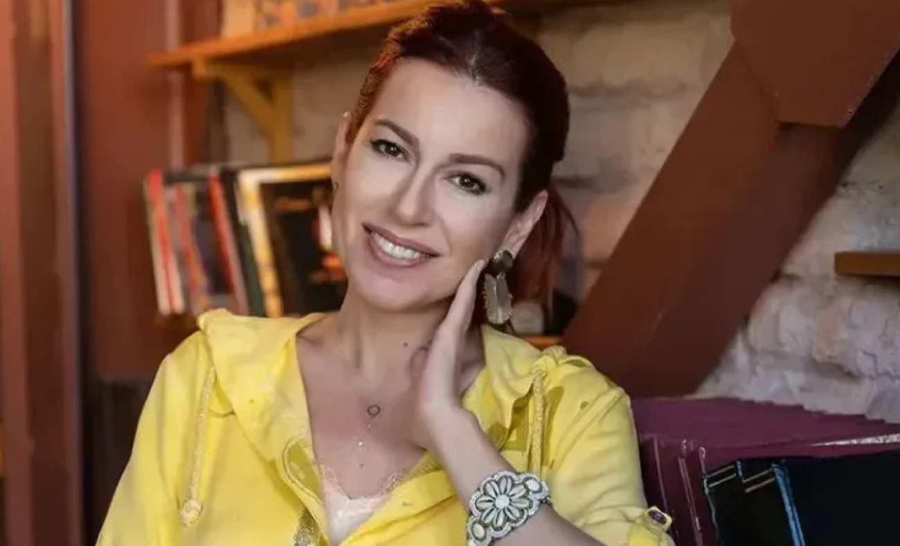 İpek Tuzcuoğlu'ndan namaz a&ccedil;ıklaması! Utanarak anlattı: Allah var diyorsun ama...