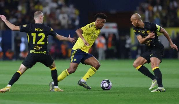 Kariyerinde tam 30 kupa var! S&uuml;per Lig devi d&uuml;nya yıldızına teklif yapacak