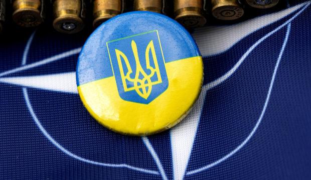NATO &uuml;lkesinden beklenmedik Ukrayna kararı! Resmen durdurdular