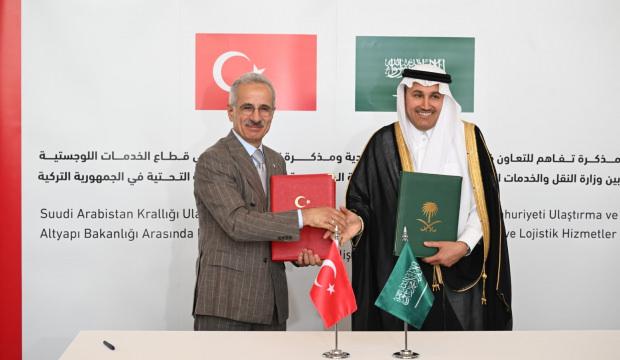 T&uuml;rkiye'nin tarihi imzası İsrail basında: "Erdoğan'ın yeni Osmanlı ticaret imparatorluğu"