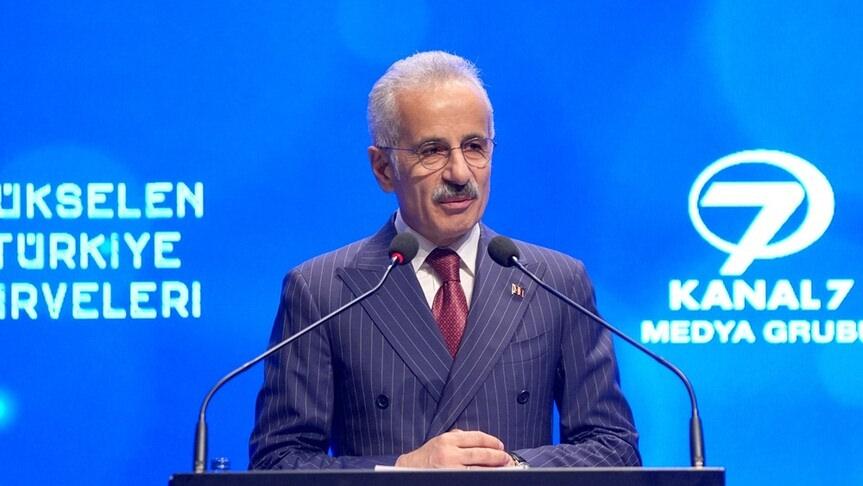 Ulaştırma ve Altyapı Bakanı Abdulkadir Uraloğlu