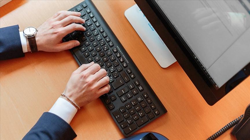 Milyonlarca mükellefi ilgilendiren e-tebligat yasası Meclis'te kabul edildi