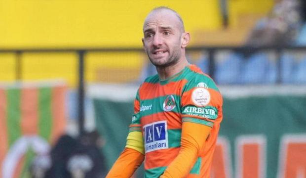 434 ma&ccedil;ta 38 gol 67 asist yapmıştı! Efsane, 13 yıl sonra S&uuml;per Lig ekibine veda etti