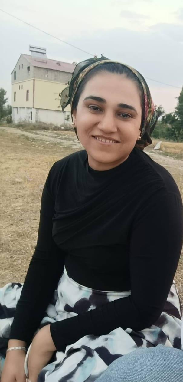 Müjde Güngör (29)