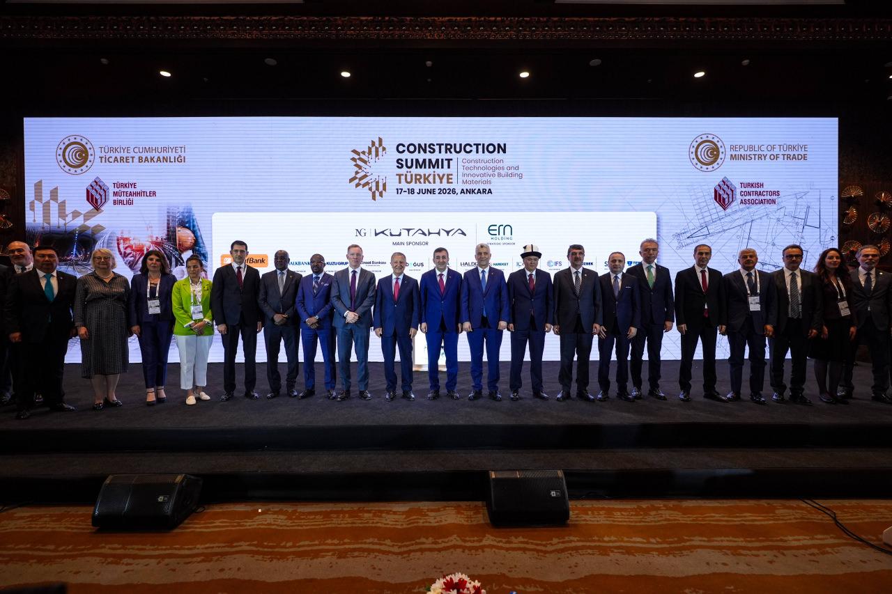 Bakan Bolat açıkladı: Yurt dışı müteahhitlikte 562 milyar dolarlık dev hacim