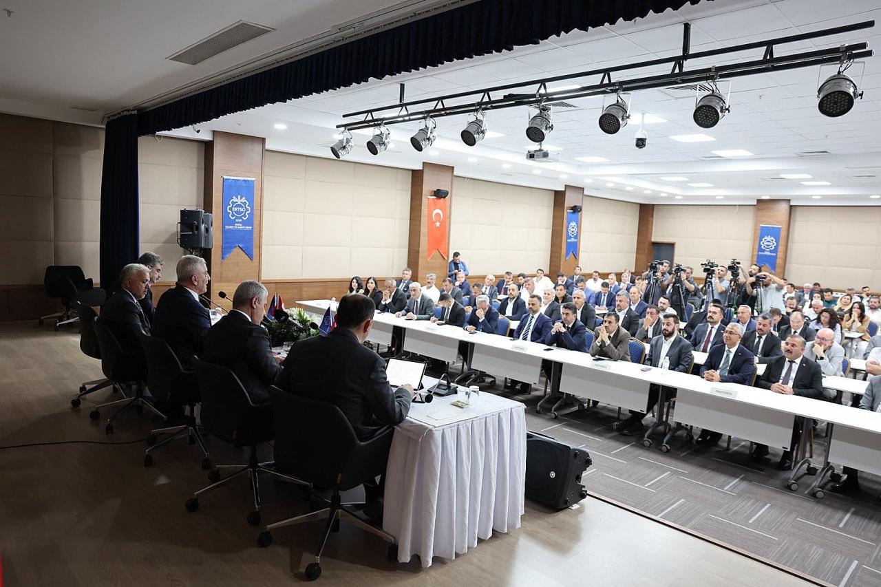 Bakan Bolat'tan esnafa 100 milyar liralık yeni kredi müjdesi