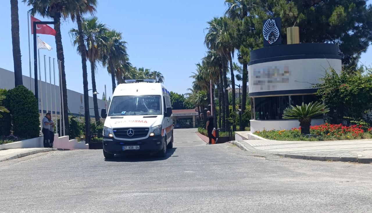 25 kişi hastaneye kaldırıldı.
