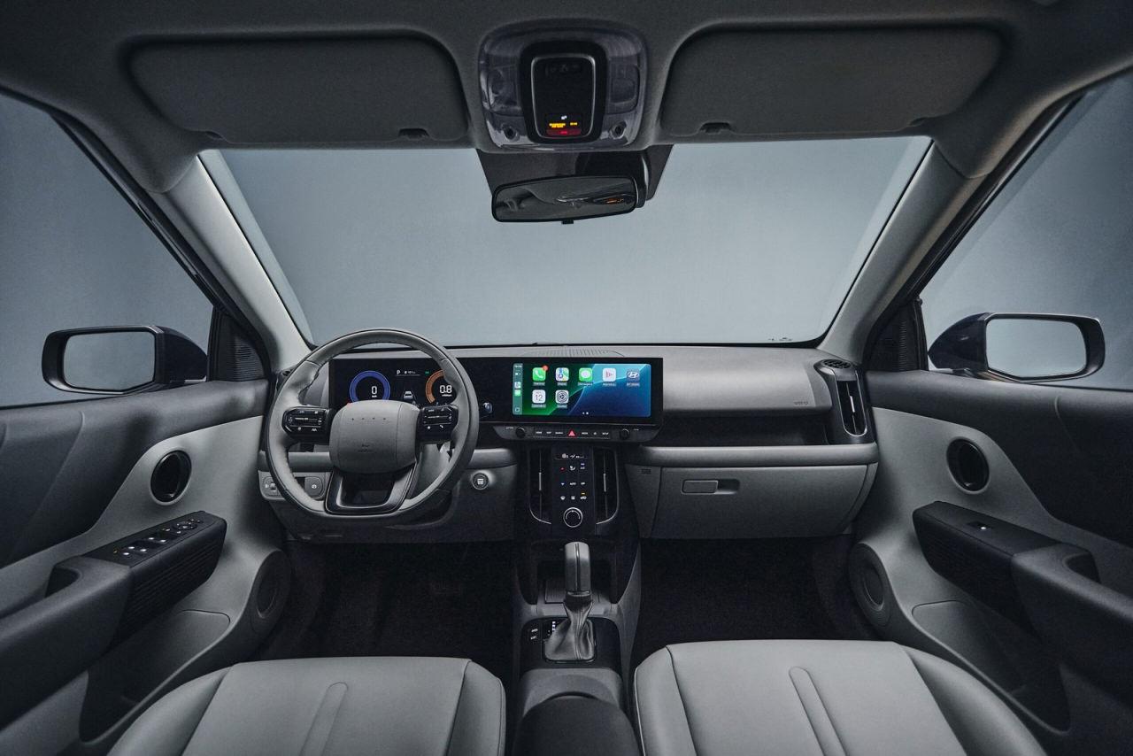 Yeni Hyundai i20, SUV esintili tasarımı ve çift 12,3 inç ekranlı modern kokpitiyle markanın yeni tasarım anlayışını yansıtıyor.