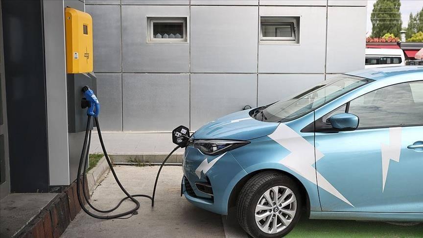 Türkiye'de elektrikli araç şarj ağı hızla büyüyor: İstanbul yine zirvede