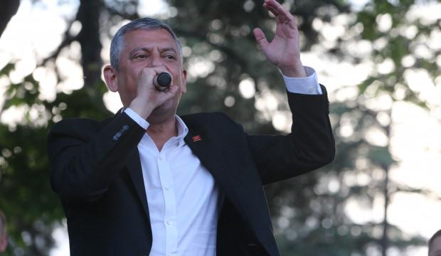 &Ouml;zg&uuml;r &Ouml;zel beklemediği yerden darbe yedi! Planları alt&uuml;st oldu