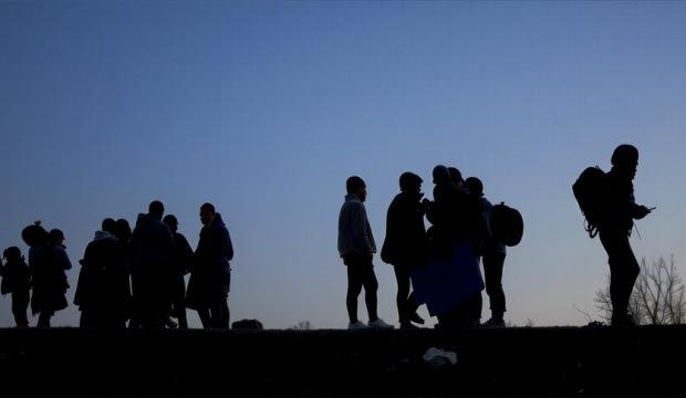 Afrika g&ouml;&ccedil; alarmı veriyor: Milyonlarca insan evini terk ediyor