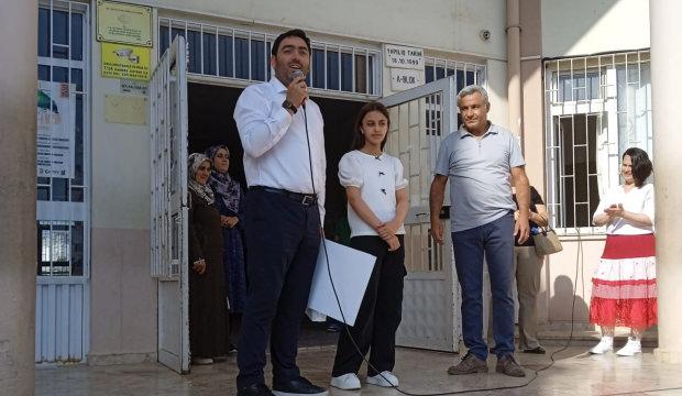 Siyer-i Nebi Yarışması&rsquo;nın birincisine &ouml;d&uuml;l&uuml; takdim edildi