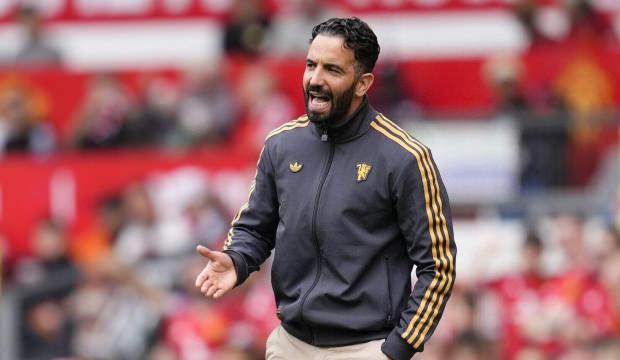 Avrupa'da beklenen imza geldi! Milan'ın başına ge&ccedil;ti