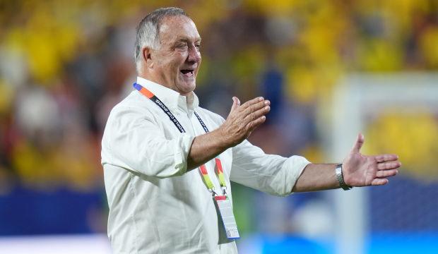 Fenerbah&ccedil;e'nin eski hocasından 78 yaşında teknik direkt&ouml;rl&uuml;k dersi!