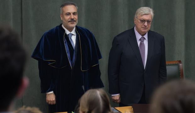 Rusya'dan Hakan Fidan'da gururlandıran &ouml;d&uuml;l: T&uuml;rkiye i&ccedil;in vazge&ccedil;ilmez bir muhatap