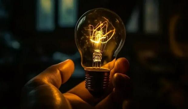 İstanbul'da 21 il&ccedil;ede elektrik kesintisi! 9 saat s&uuml;recek: Yarın sabah başlıyor