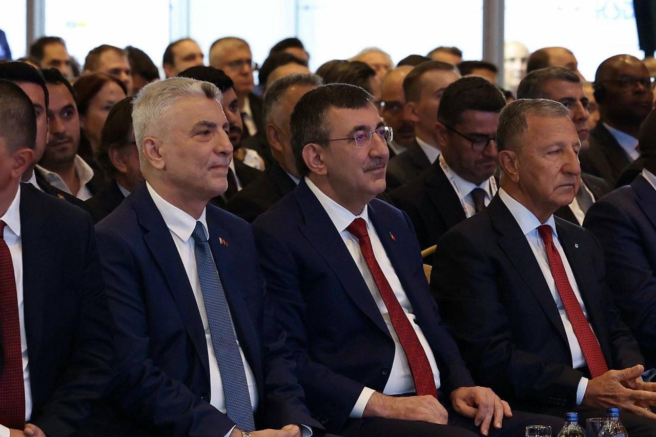 Bakan Bolat açıkladı: Yurt dışı müteahhitlikte 562 milyar dolarlık dev hacim