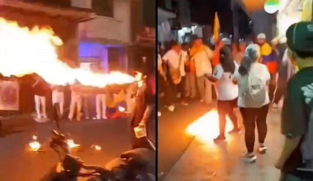 Kolombiya'da se&ccedil;im mitinginde dehşet anları: Ateşbazın y&uuml;z&uuml; alevler i&ccedil;inde kaldı