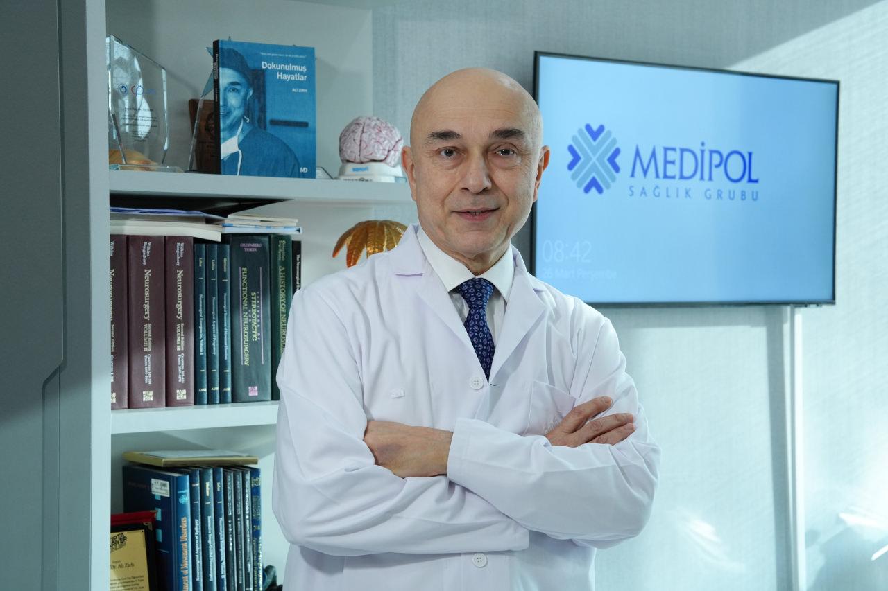 Beyin ve Sinir Cerrahisi Uzmanı Prof. Dr. Ali Zırh