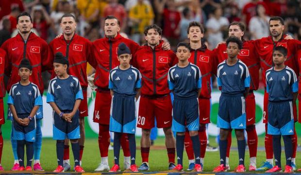 Paraguay karşısında tek &ccedil;are galibiyet! T&uuml;rkiye bir &uuml;st tura nasıl &ccedil;ıkar?