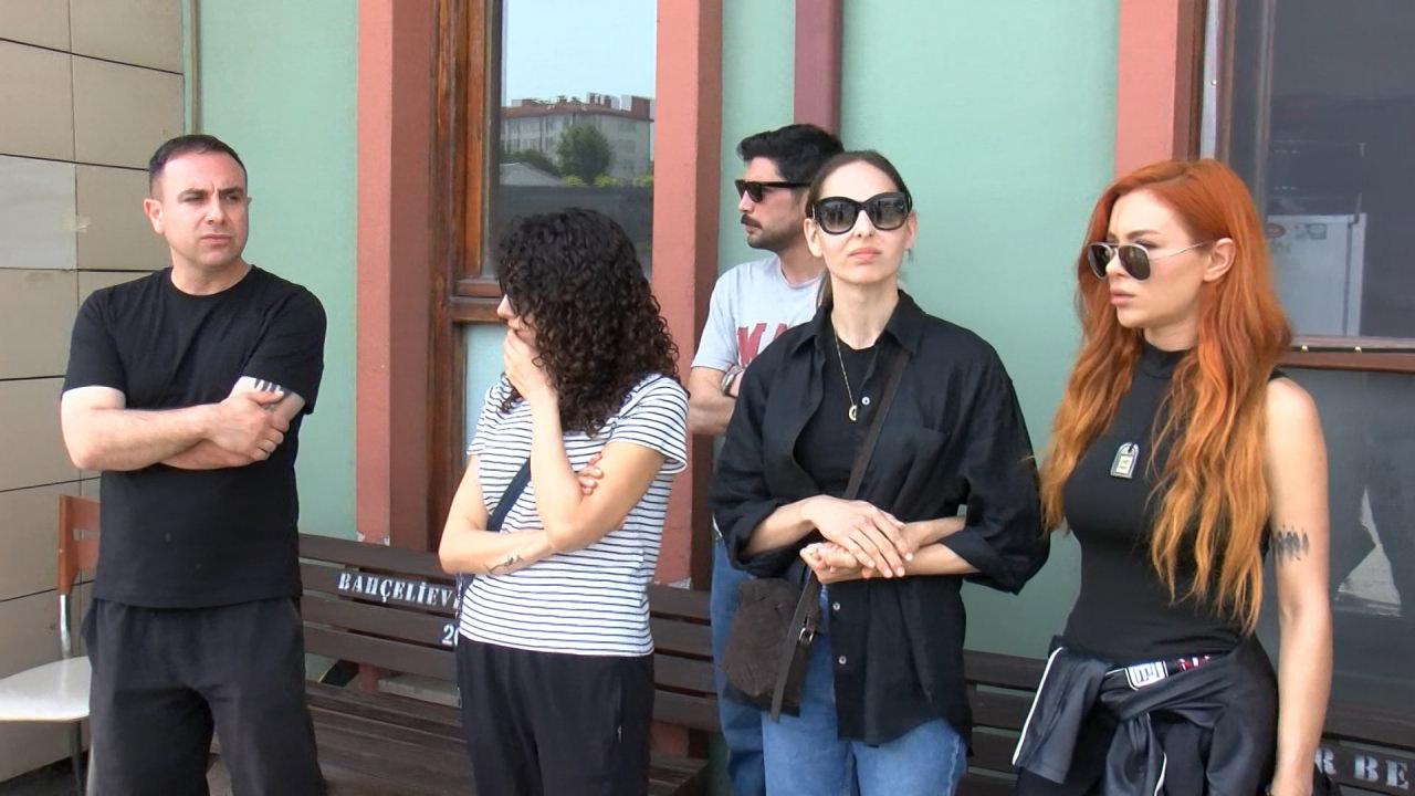 Ece İrtem'in oyuncu arkadaşları