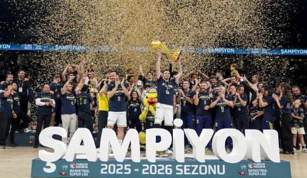 Şampiyon Fenerbah&ccedil;e Beko, kupasını aldı