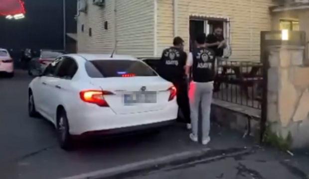 Sarıyer'de husumetlisini silahla yaralayan ş&uuml;pheli, saldırı anını cep anbean kaydetti