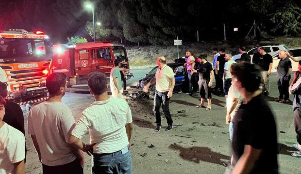 Servis otob&uuml;s&uuml; ile otomobil &ccedil;arpıştı: 4 yaralı