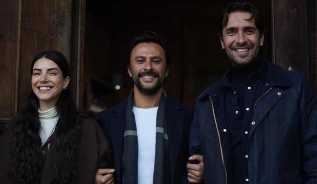 Rekortmen dizi Taşacak Bu Deniz&rsquo;de şaşkına &ccedil;eviren ayrılık! Sosyal medyadan duyurdu