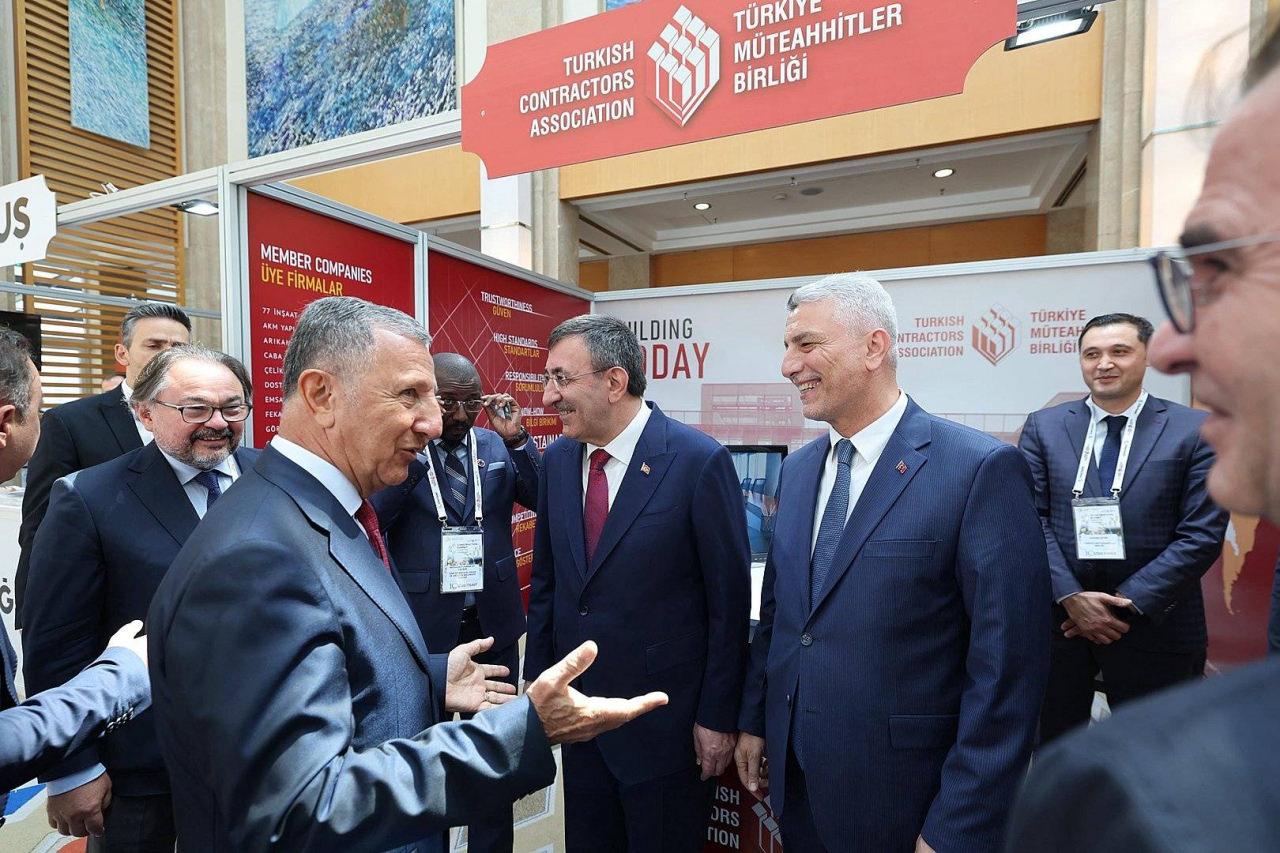 Bakan Bolat açıkladı: Yurt dışı müteahhitlikte 562 milyar dolarlık dev hacim