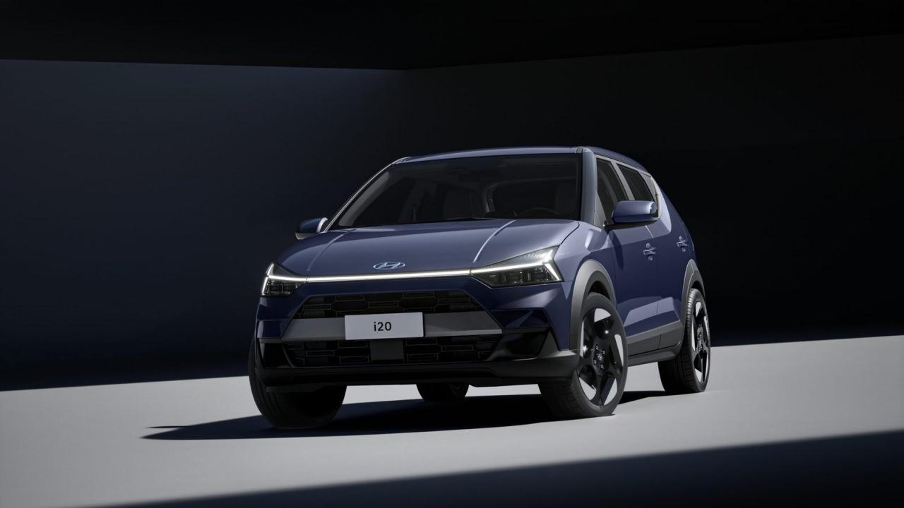Yeni Hyundai i20, büyüyen gövde ölçüleri ve SUV esintili tasarımıyla markanın yeni tasarım anlayışını yansıtıyor.
