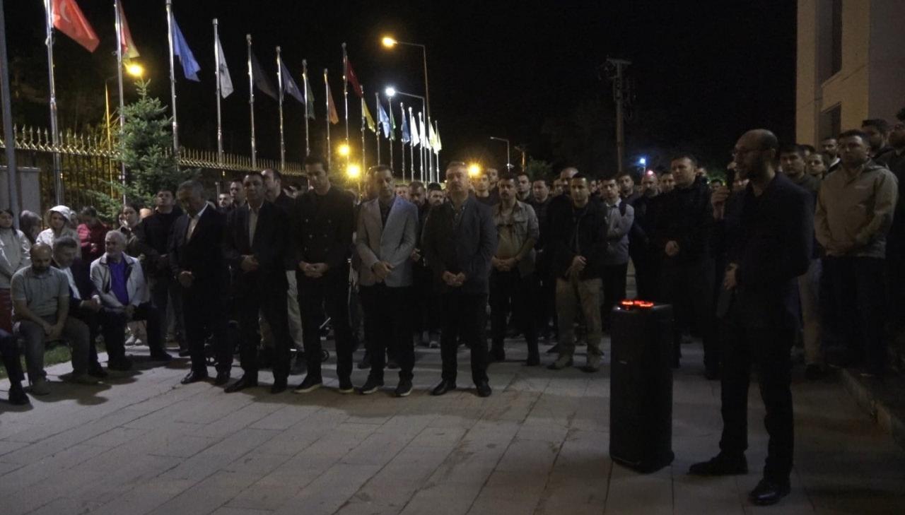 Kalp krizi geçirerek hayatını kaybeden polis için tören düzenlendi.