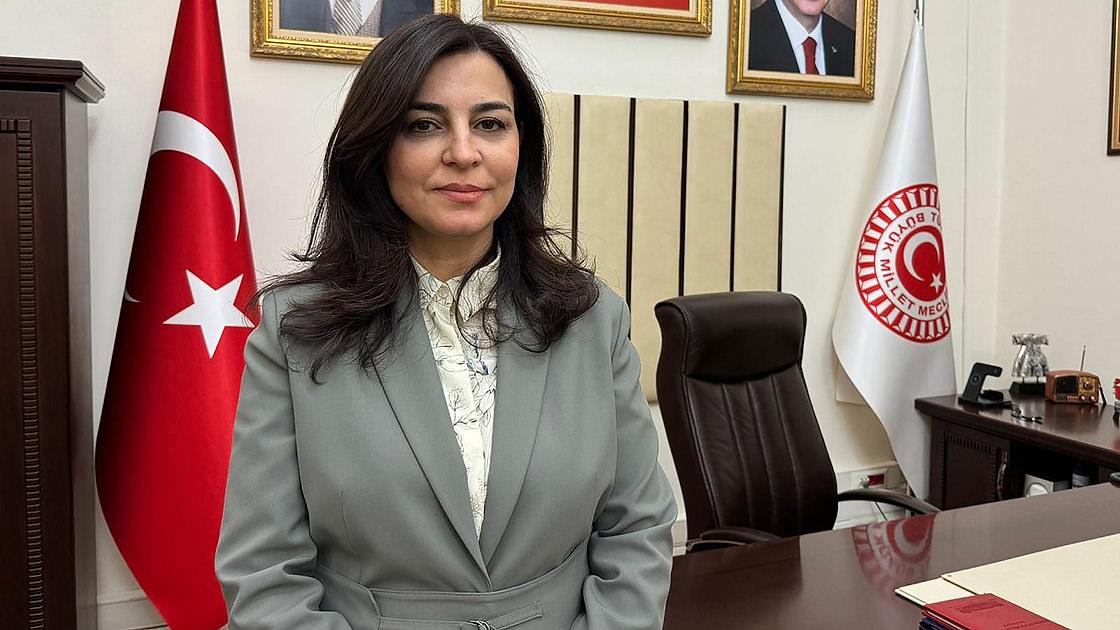 AK Parti İstanbul Milletvekili Müşerref Pervin Tuba Durgut