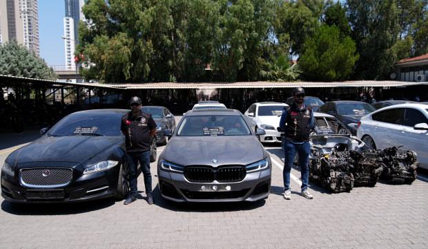 6 ilde l&uuml;ks ara&ccedil; operasyonu: Hurda ara&ccedil;ları sıfır gibi satan &ccedil;ete &ccedil;&ouml;kertildi