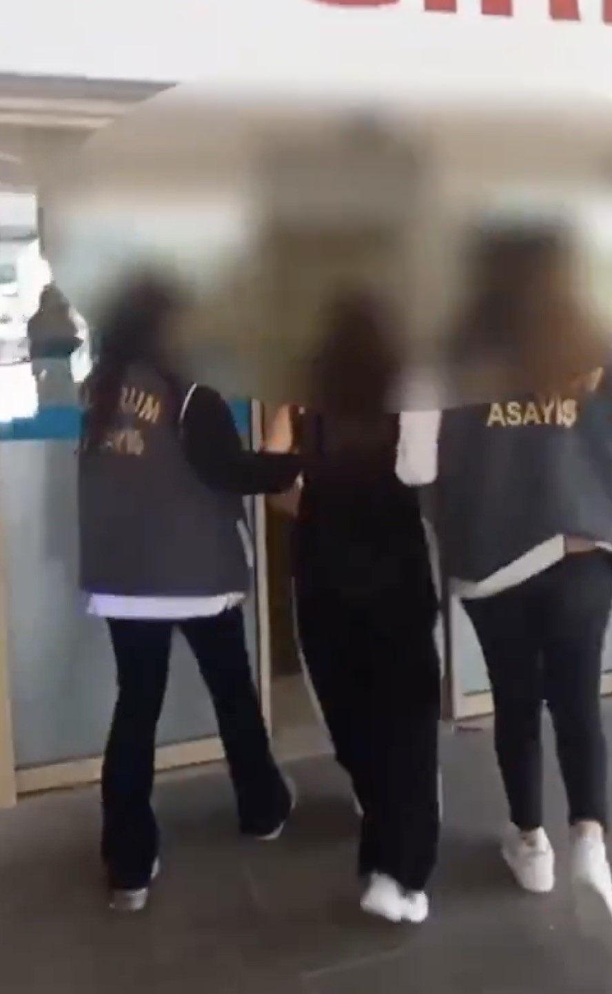 Çanakkale'de evlilik vaadiyle 800 bin TL dolandıran şüpheli kaçtığı sırada Erzurum'da yakalandı.