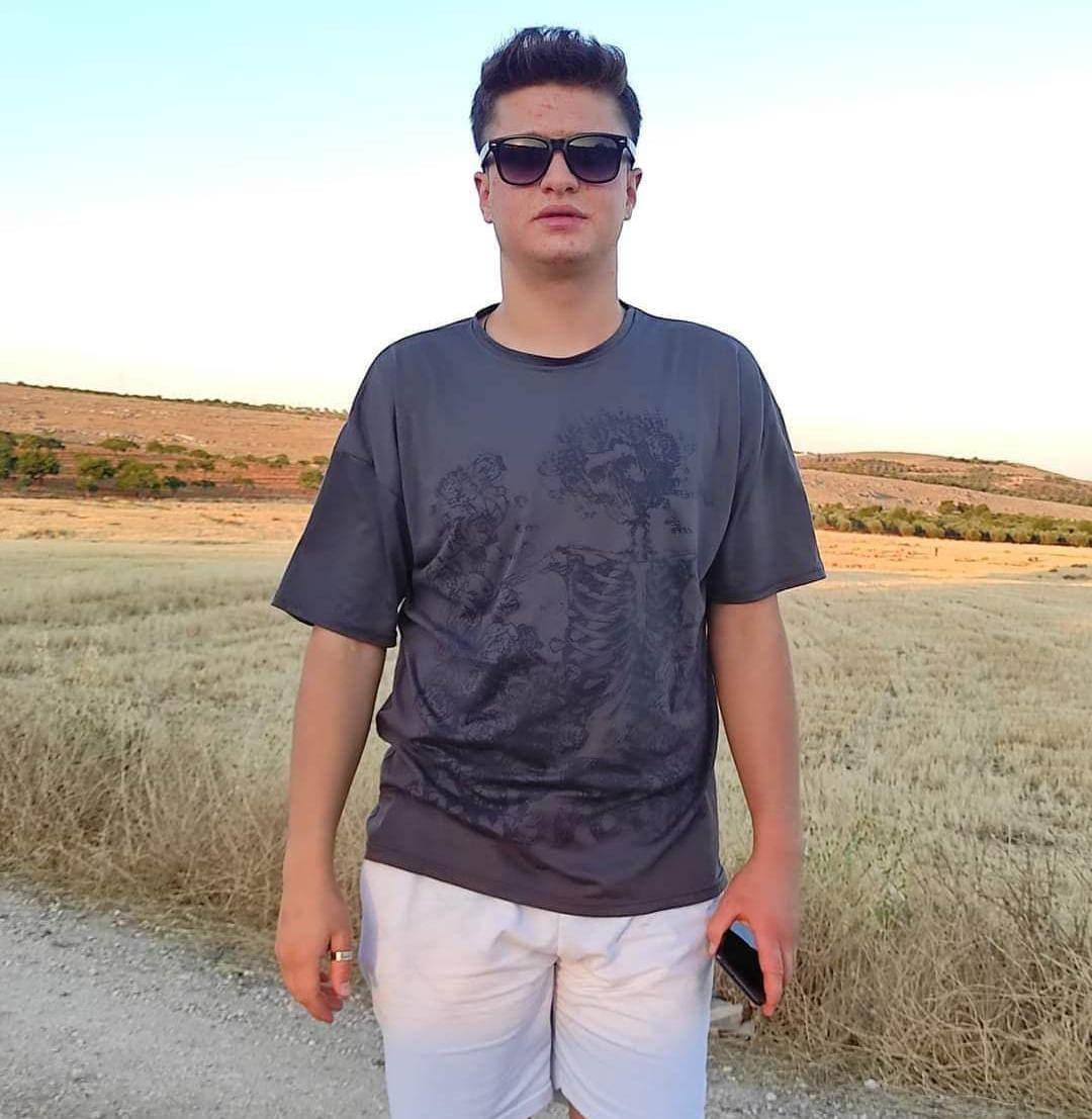 Mustafa Emre Yeter (19)