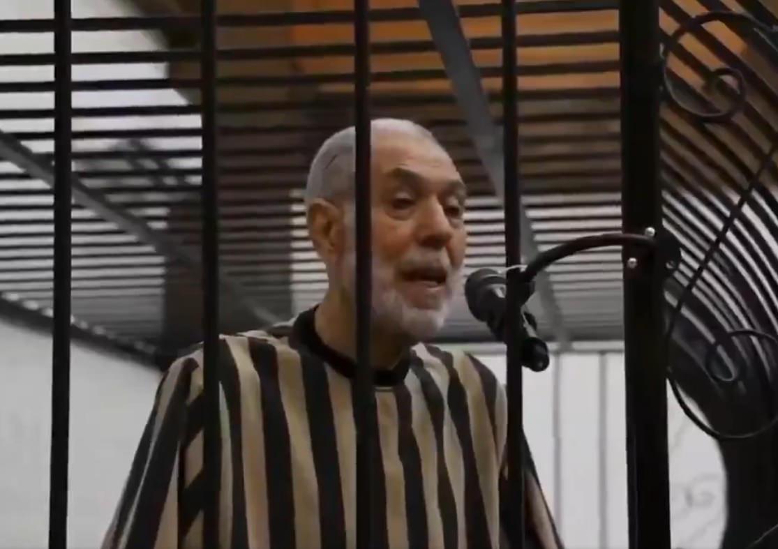 Ahmed Bedreddin Hassun mahkeme salonunda