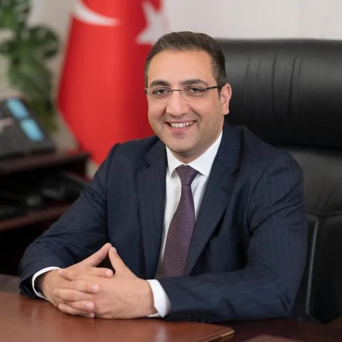 Balçova Belediye Başkanı Onur Yiğit