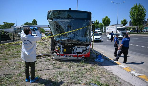 Ankara'da bir kişi hayatını kaybetmişti! EGO otob&uuml;s&uuml;n&uuml;n feci kazası kamerada