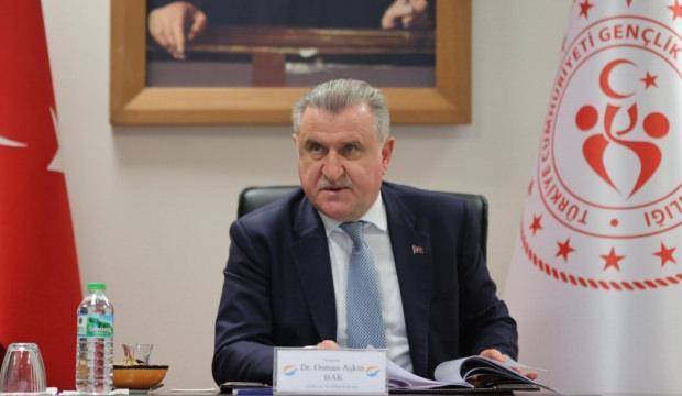 Bakan Bak'tan milli &ouml;zel sporcular i&ccedil;in tebrik mesajı