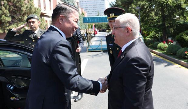Bakan G&uuml;ler, Moğol mevkidaşı Batlut ile bir araya geldi