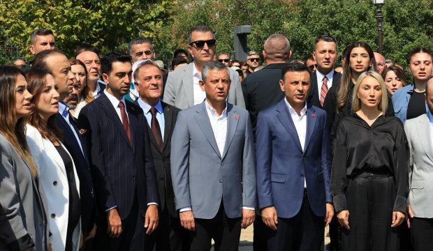 CHP İstanbul'da isyan &ccedil;ıktı, bir başkan daha ayrılık ateşini yaktı