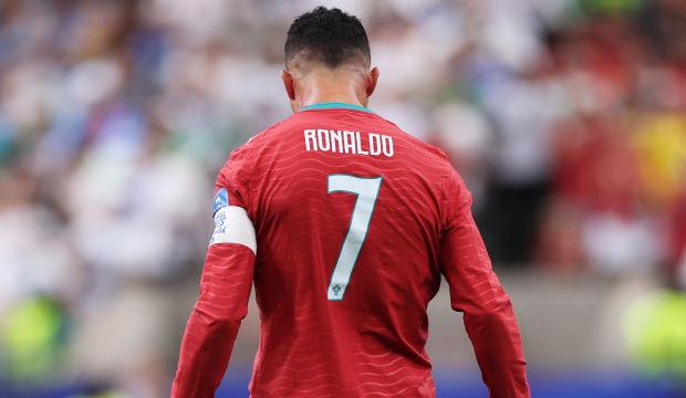 D&uuml;nya Kupası tarihine altın imza! Ronaldo tek bir golle rekorları alt&uuml;st etti