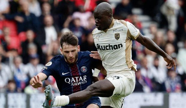 Fenerbah&ccedil;e keseyi a&ccedil;tı: İşte Malang Sarr'a yapılan maaş teklifi 