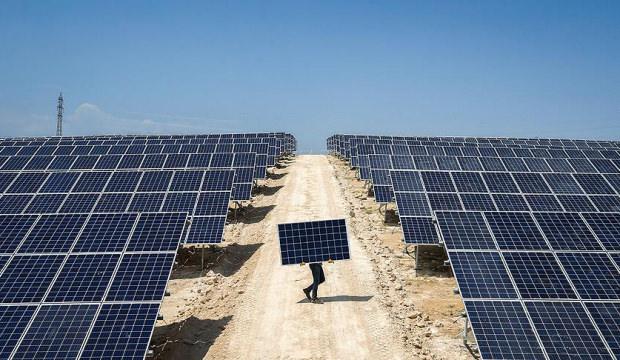 Elektrik &uuml;retiminde rekor: G&uuml;neş enerjisi zirveyi g&ouml;rd&uuml;!